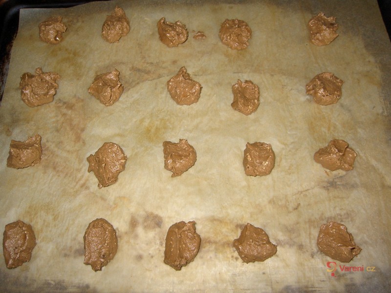 Domácí čokoládové sušenky s vločkami - fotografie 5