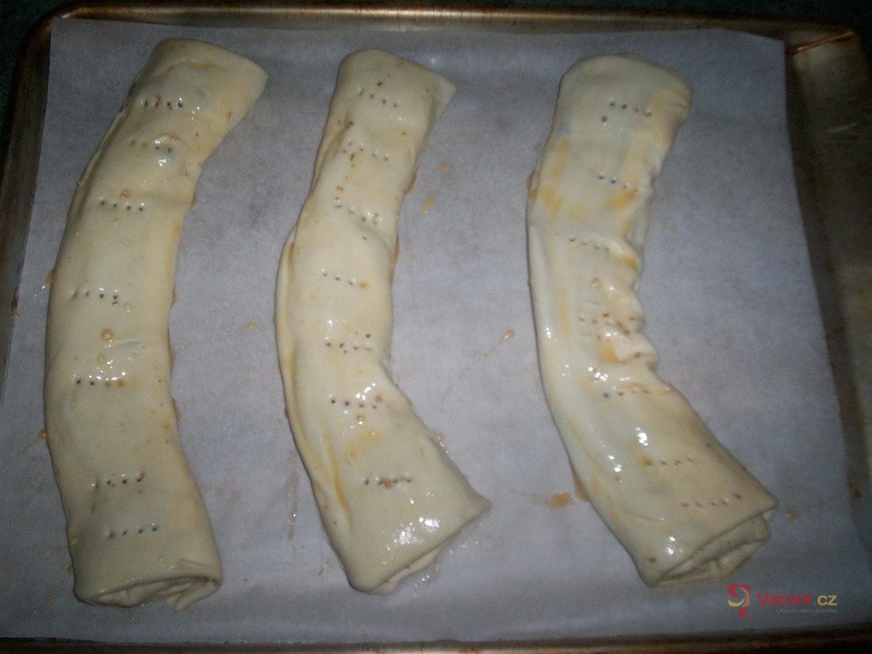 Nugetový závin s banánem - fotografie 4