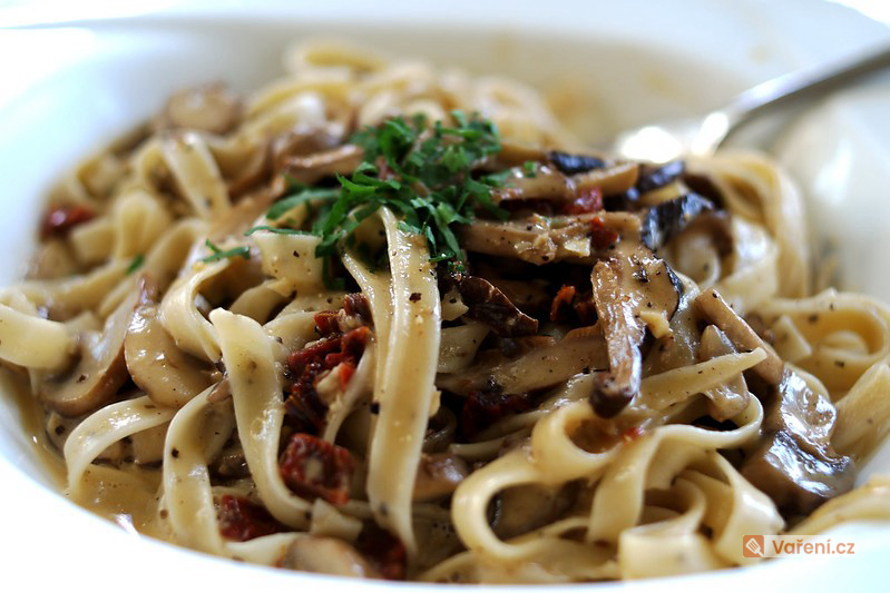 Těstoviny s bedlami