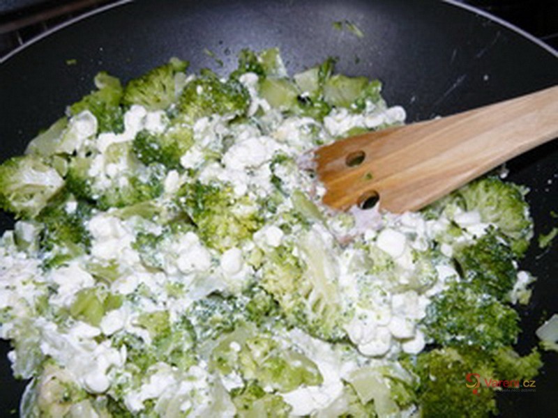 Cottage omáčka s brokolicí - fotografie 2