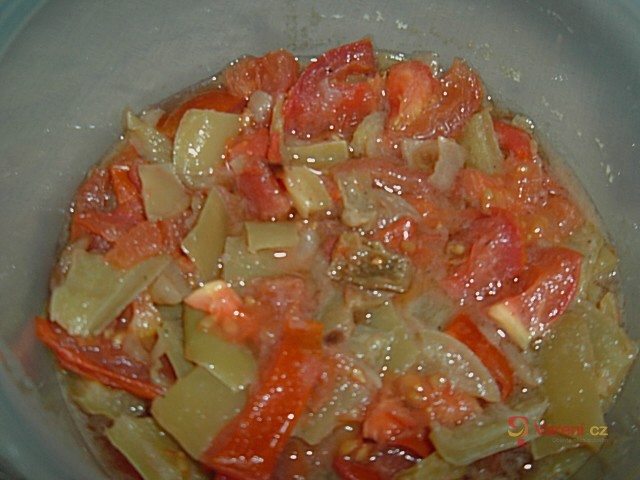 Kuřecí játra na zelenině - fotografie 4