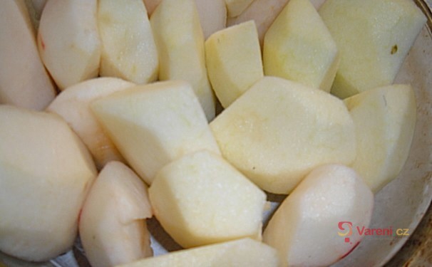 Pečená jablka s višňovým likérem - fotografie 2