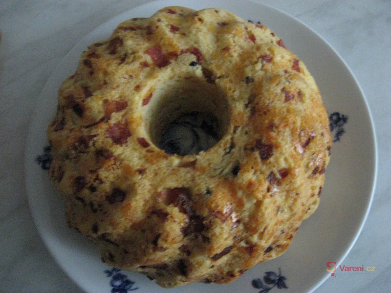 Salámová bábovka - fotografie 2