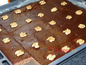 Čokoládové řezy s jablky - fotografie 2