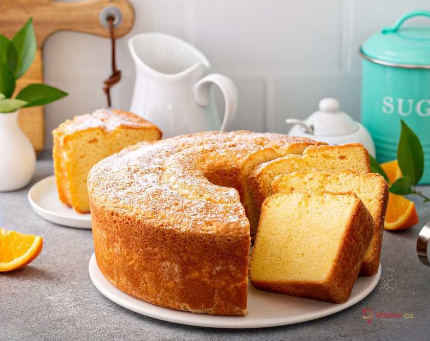 Jednoduchá tvarohová bábovka