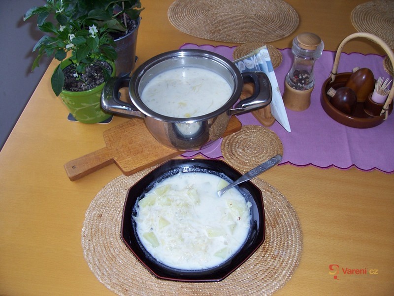 Rychlá zelňačka s kysanou smetanou - fotografie 2