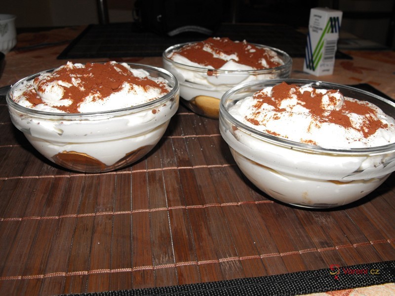 Jednoduché tiramisu - fotografie 4