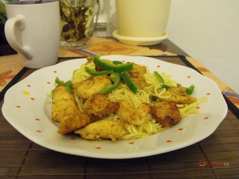 Domácí gyros s nudlemi - fotografie 2