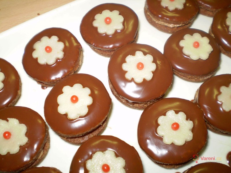 Křehká plněná kolečka - fotografie 4