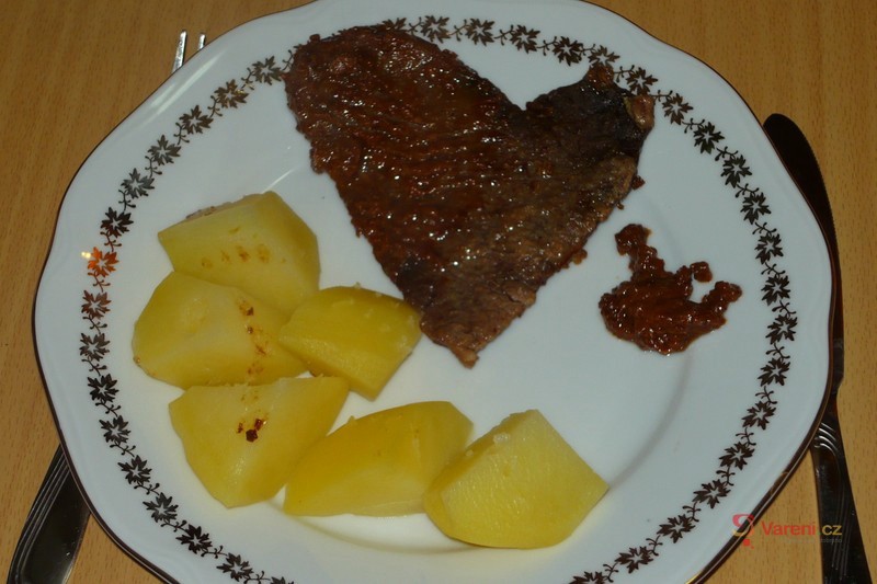 Hovězí na česneku se šlehačkou - fotografie 4