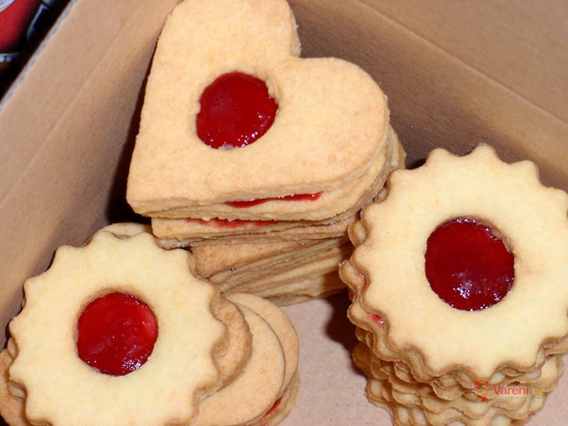 Univerzální recept na linecké cukroví - fotografie 4