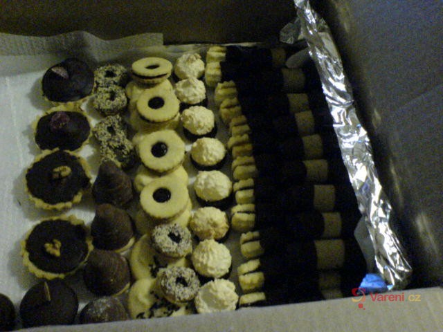 Ořechové košíčky s pečenou náplní - fotografie 2