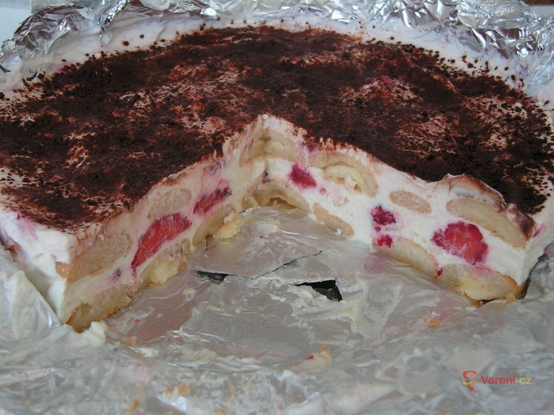 Nepečený dort s jahodami - fotografie 3