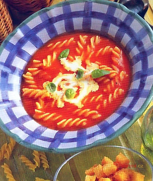 Italská krémová rajčatová polévka