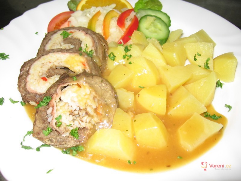 Roláda plněná rýžovo-sýrovou směsí - fotografie 2