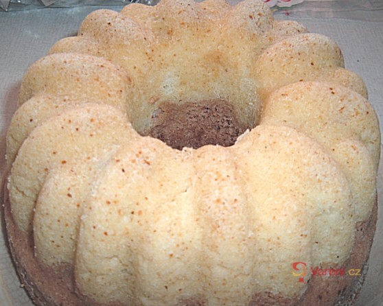 Bábovka v mikrovlné troubě - fotografie 2