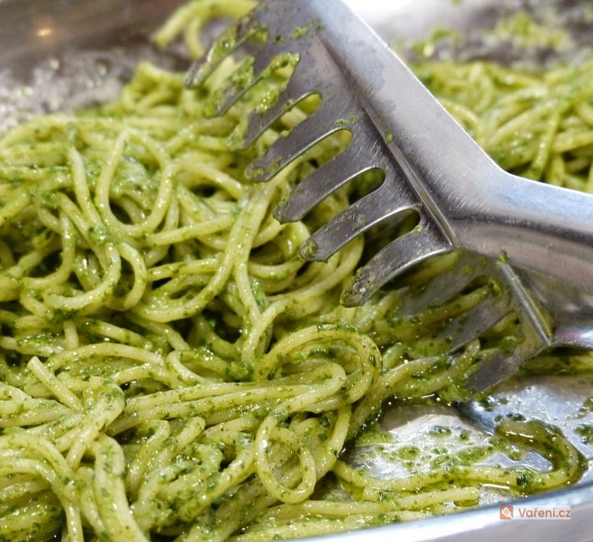 Špagety s avokádovou omáčkou