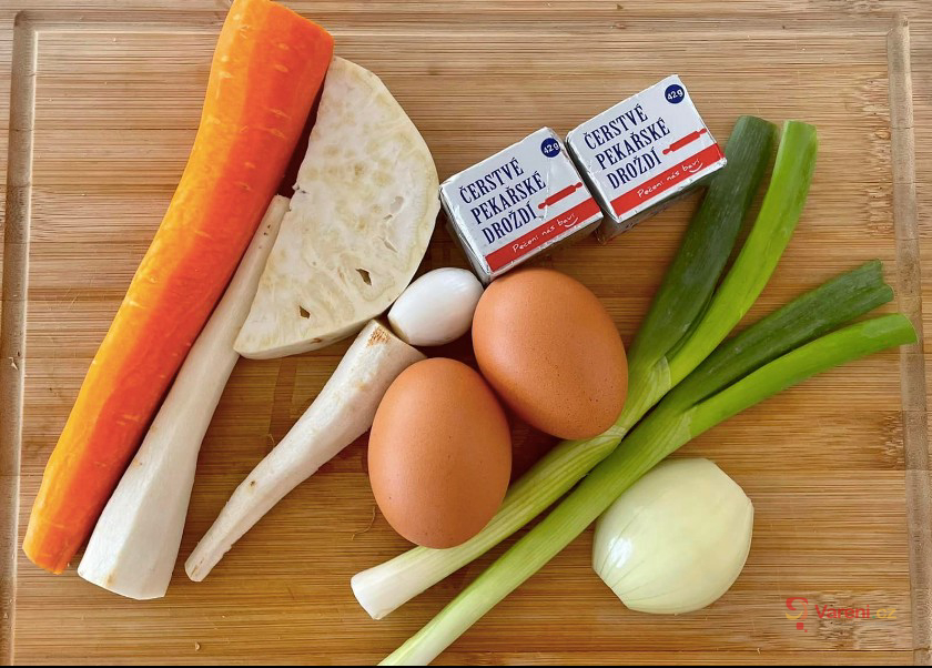 Rychlá kvasnicová polévka - fotografie 2