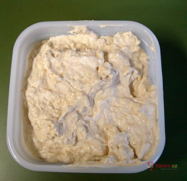 Vajíčková pomazánka s křenem - fotografie 4
