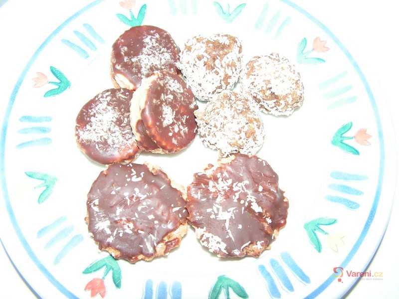 Výborné nepečené kuličky - fotografie 2