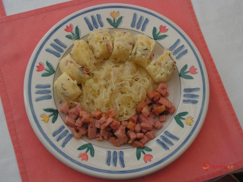 Knedlíky s uzeným - fotografie 3