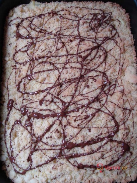 Drobenkový koláč s pudinkem - fotografie 2