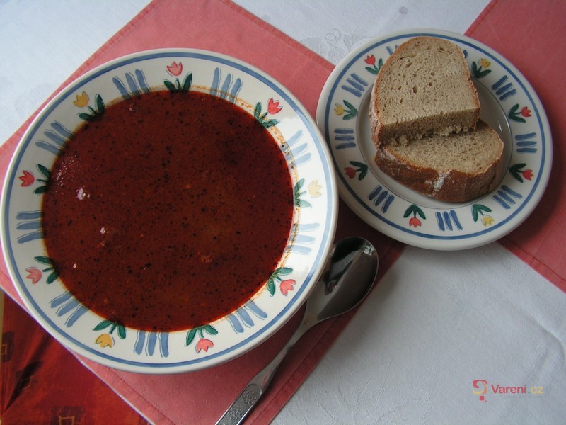 Gulášová polévka - fotografie 5