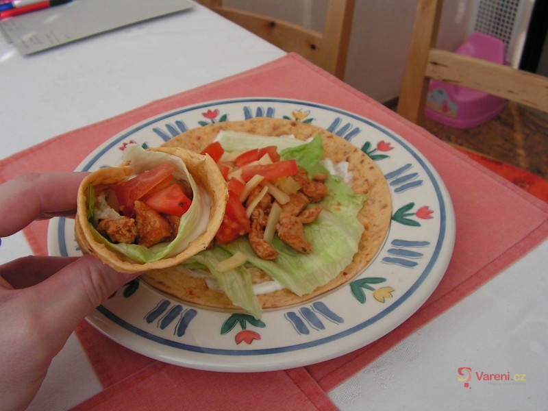 Plněná tortilla se smetanou - fotografie 3
