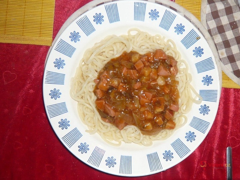 Těstoviny s kořeněnou omáčkou - fotografie 2