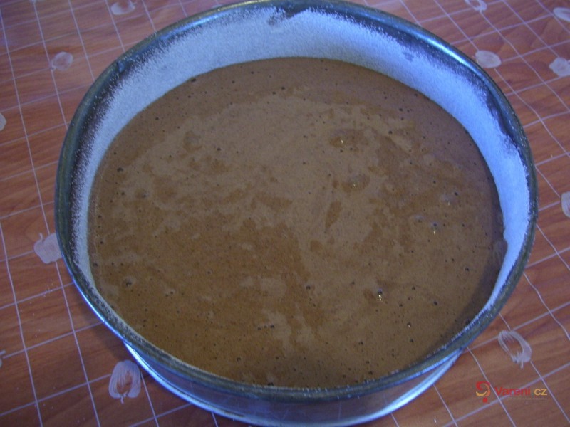 Mandlový dort s banánovým krémem - fotografie 4