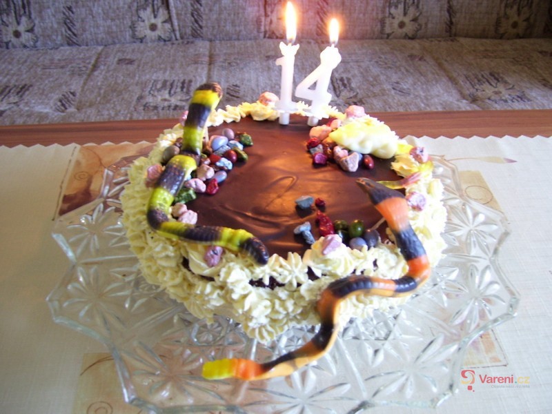 Mandlový dort s banánovým krémem - fotografie 5