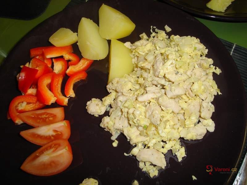 Krůtí maso s vejci - fotografie 2