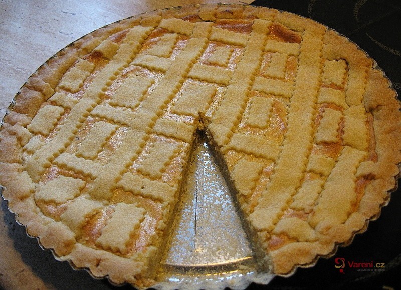 Linecký broskvový koláč - fotografie 2