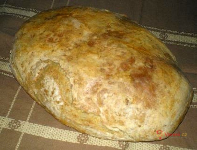Levný domácí chléb - fotografie 2