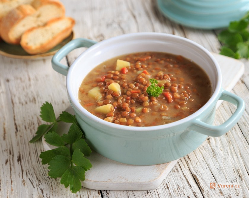 Slovenská čočková polévka