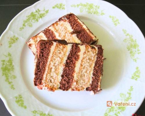 Dvoubarevné BeBe řezy