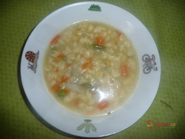 Kmínová polévka s bazalkovými nočky - fotografie 2