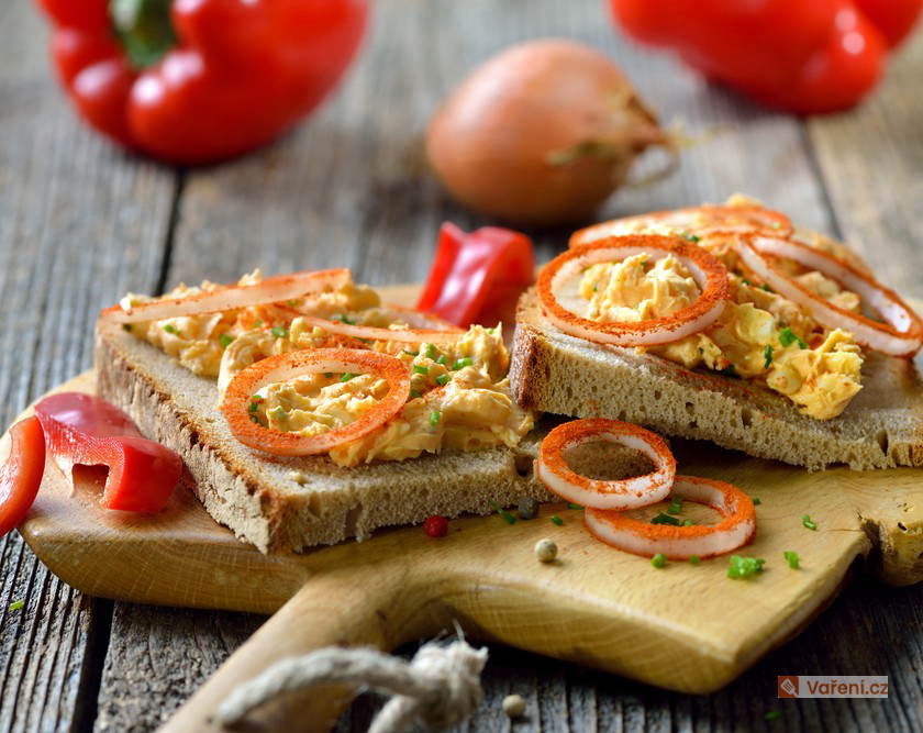 Pikantní tvarohová pomazánka