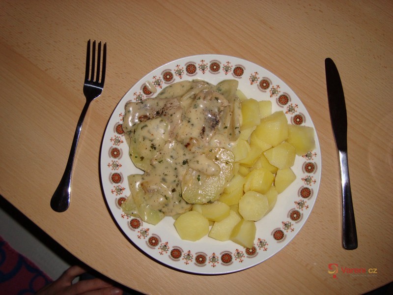 Vepřové maso v kedlubnách - fotografie 2