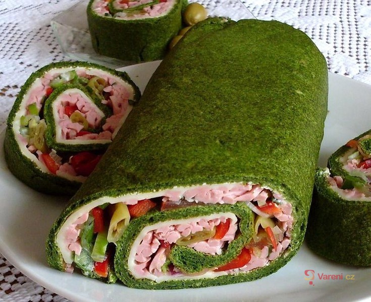 Špenátová roláda se sýrem - fotografie 2