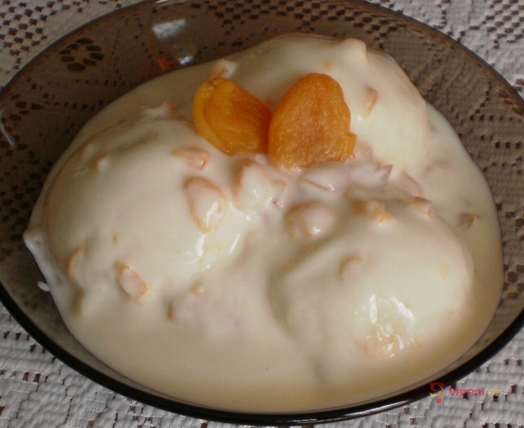 Meruňkové tvarohové knedlíky - fotografie 3