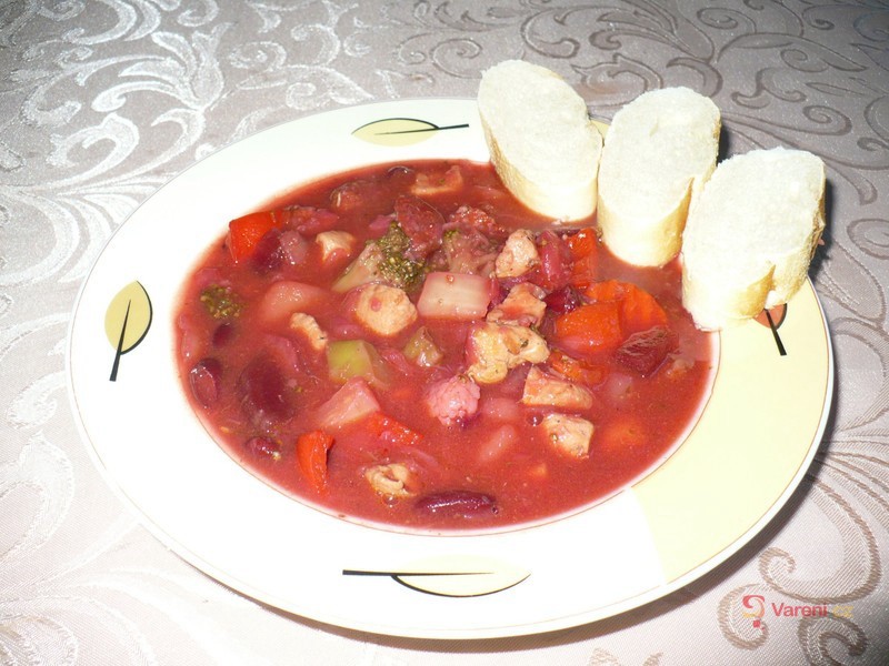 Zeleninový boršč s masem - fotografie 2