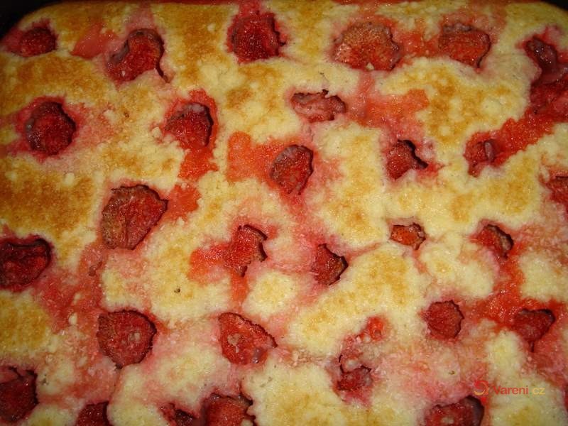 Hrnkový koláč s fantazií - fotografie 2