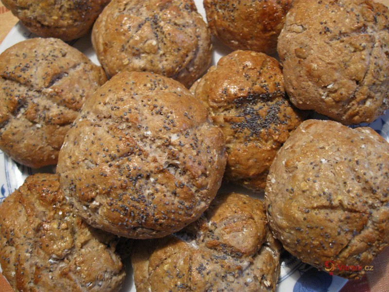 Celozrnné bochánky - fotografie 2