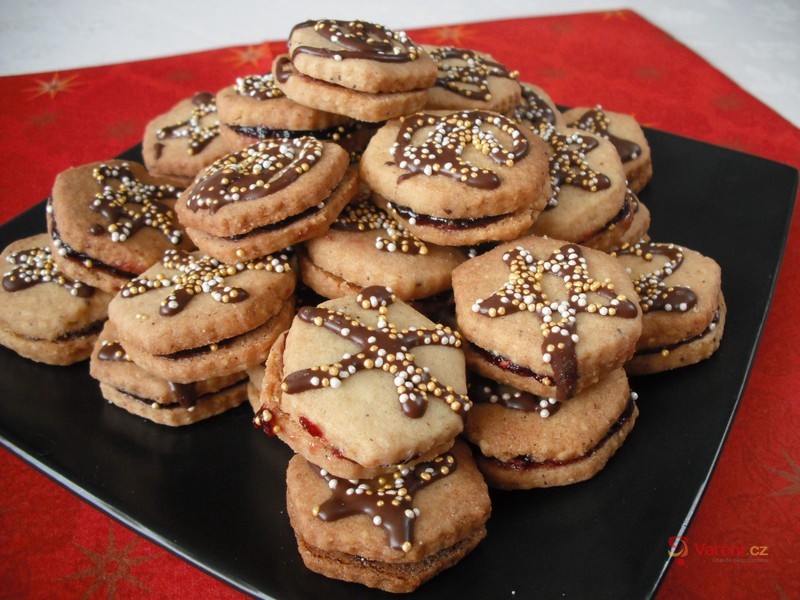 Mandlovo-skořicové sušenky