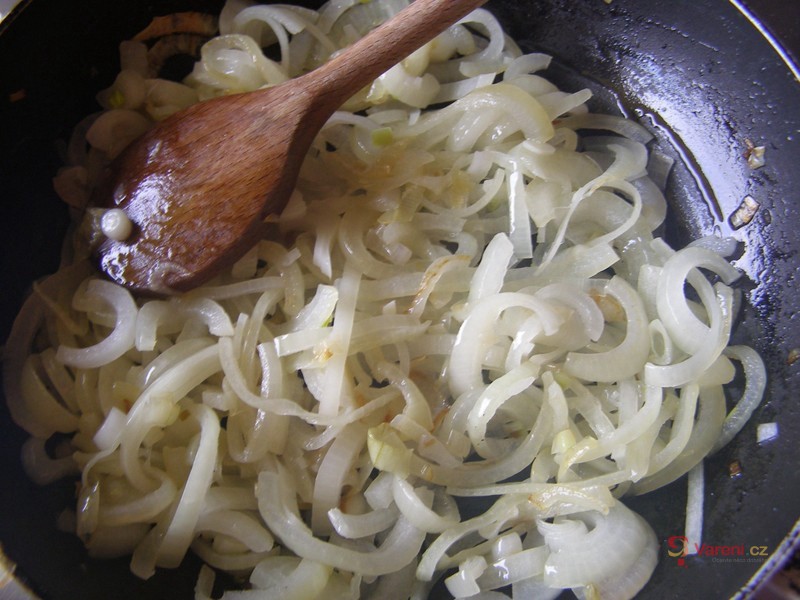 Zapékané brambory s mletým masem - fotografie 5