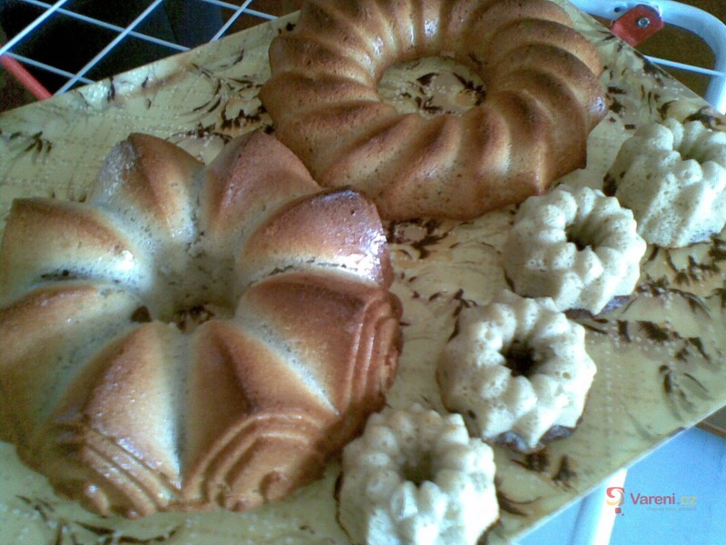 Banánová bábovka - fotografie 5