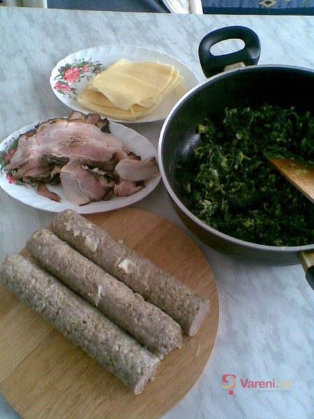 Slaný závin s mletým masem - fotografie 2