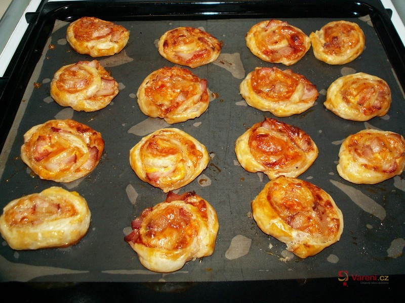 Šunkovo-sýroví šneci - fotografie 2