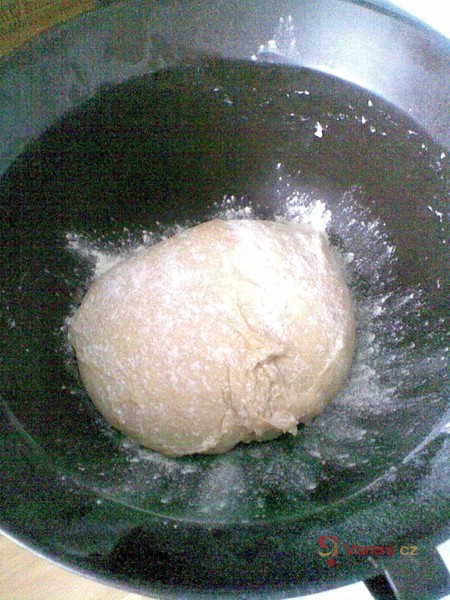 Kynutá buchta s náplní - fotografie 2